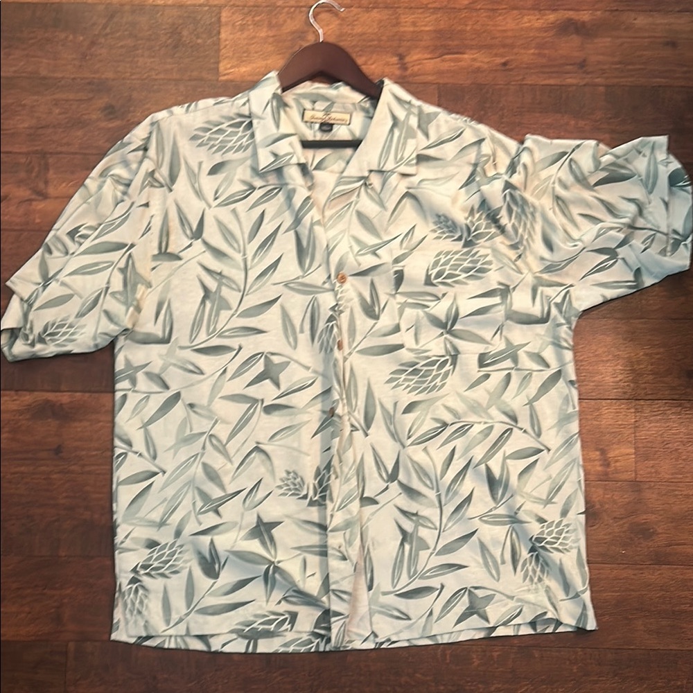 Tommy Bahama White and Green Casual Button Down Shirt